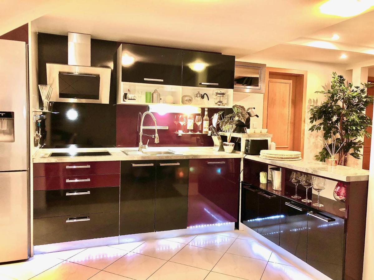 Duplex With Quite Terrace On Wenceslas Sq. Πράγα Εξωτερικό φωτογραφία